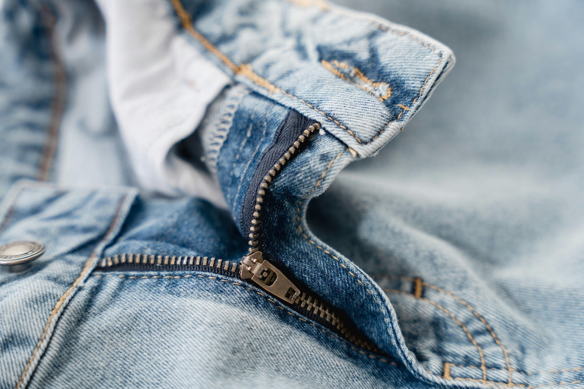 How to Quickly Repair Your Broken Zipper